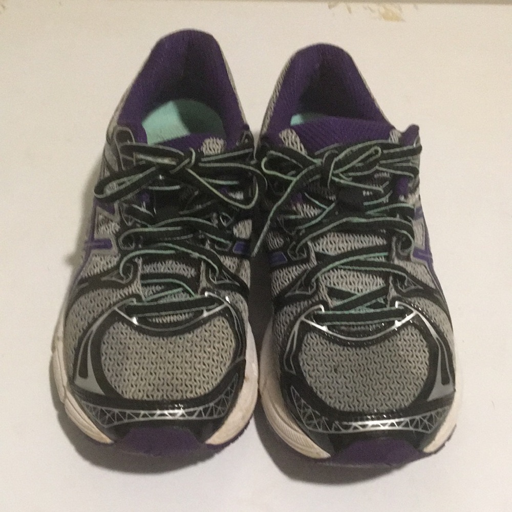 Women's Gray and Purple Athletic Shoes